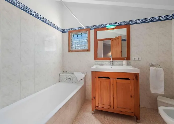 Ferienhaus Mit 6 Schlafzimmern In Gehweite Zu Port Pollensa By Interhome