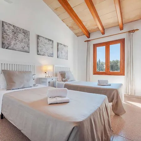 Mit 6 Schlafzimmern In Gehweite Zu Port Pollensa By Interhome Holiday home *